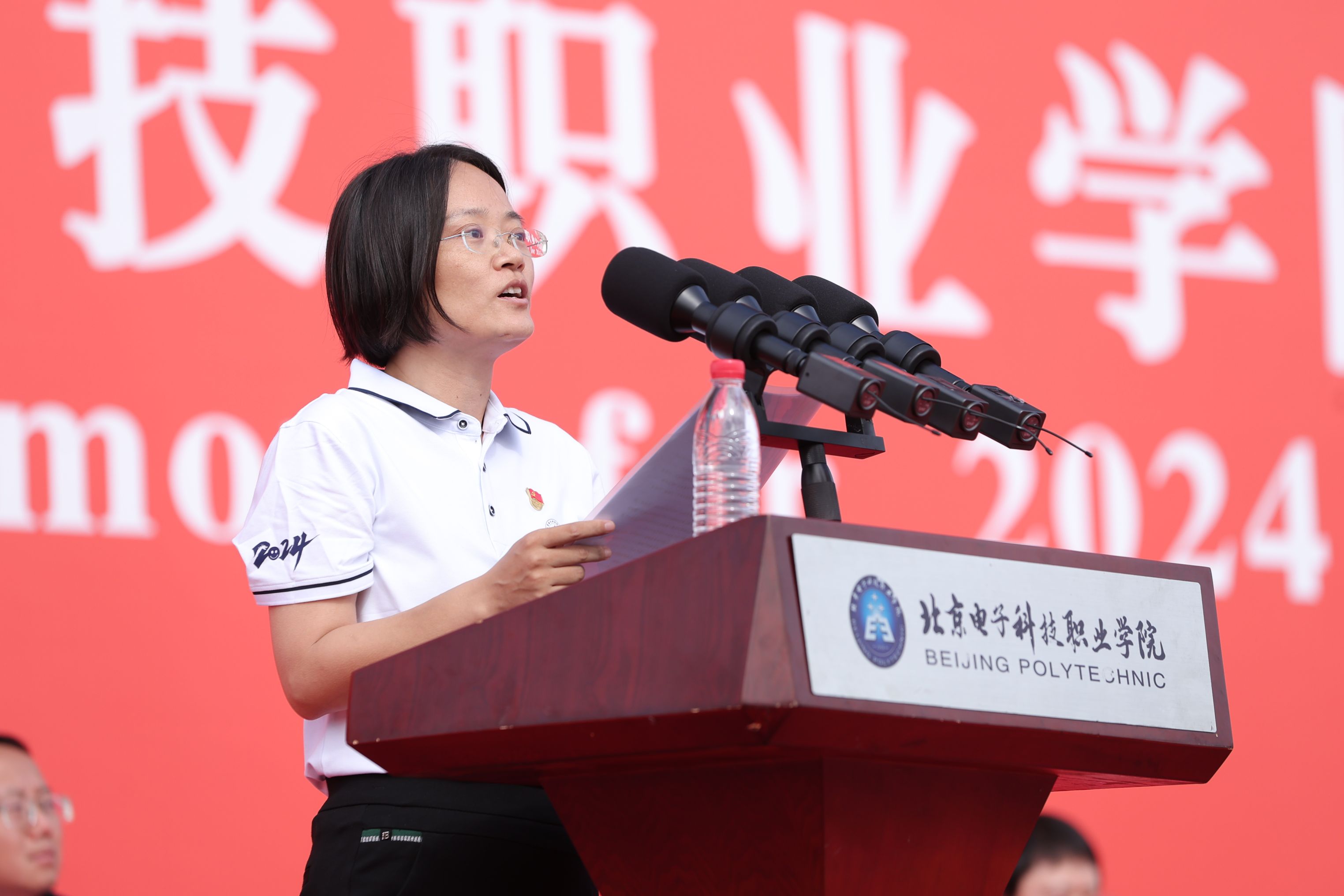 教师代表发言.JPG