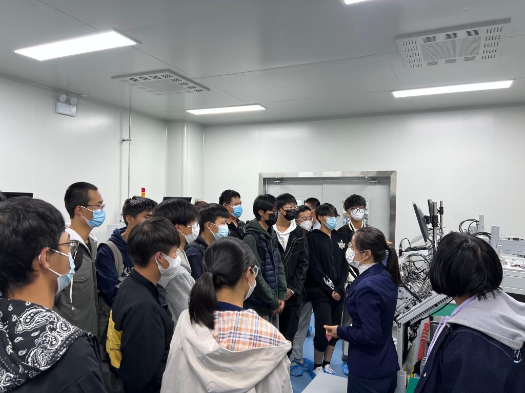 20221102-电信工程学院电子技术系开展2022级新生专业认知教育活动21.jpg 20221102-电信工程学院电子技术系开展2022级新生专业认知教育活动21.jpg