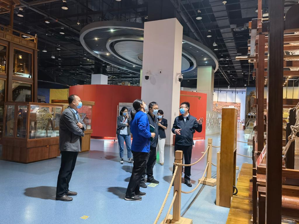 20220427-参观.jpg