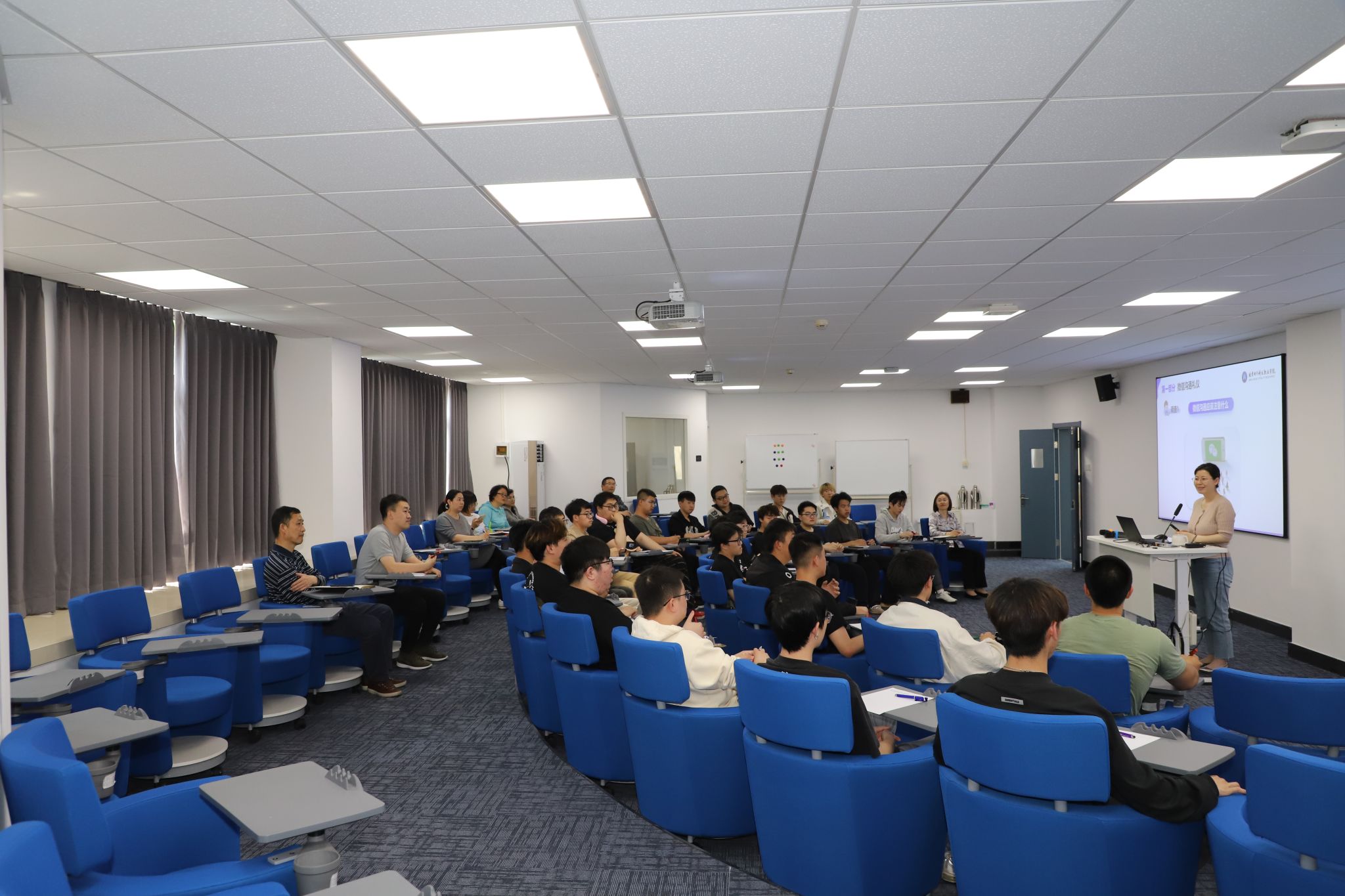 新闻用图.JPG 新闻用图.JPG