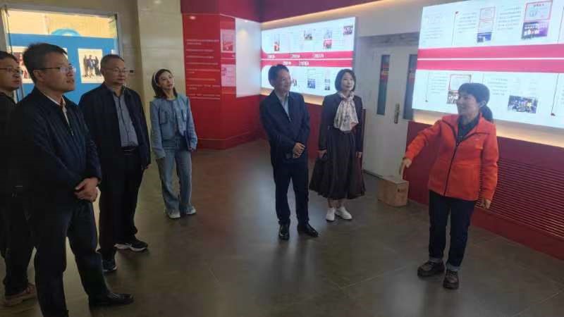 参观.jpg