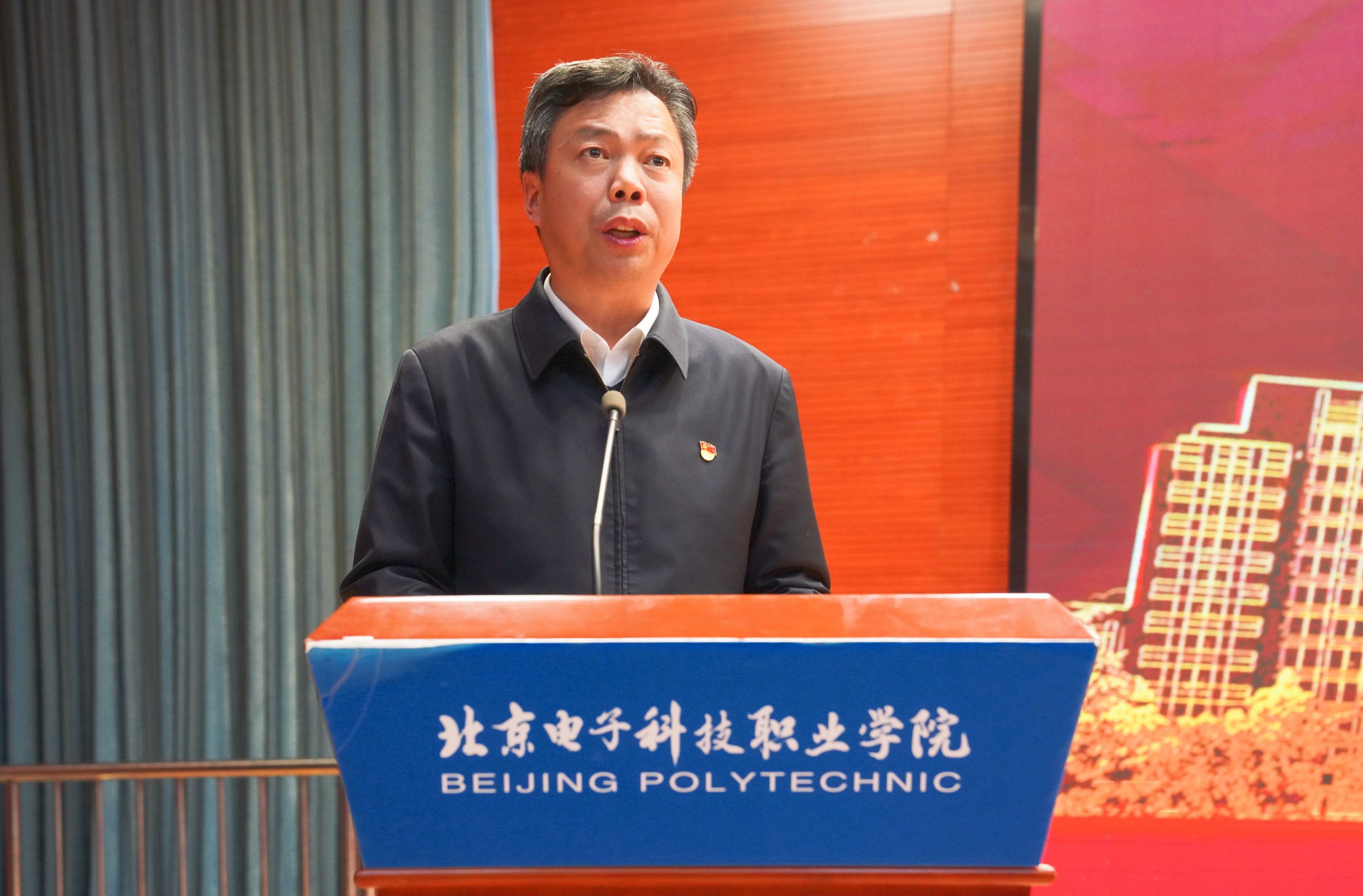 张启鸿2.jpg