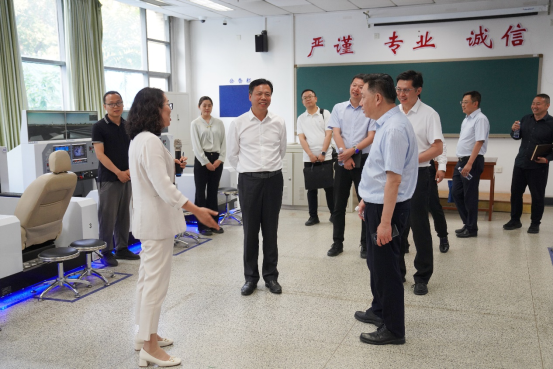 2025-05-29-20250528与Ameco校企合作研讨会新闻稿(1)(3)(5).png