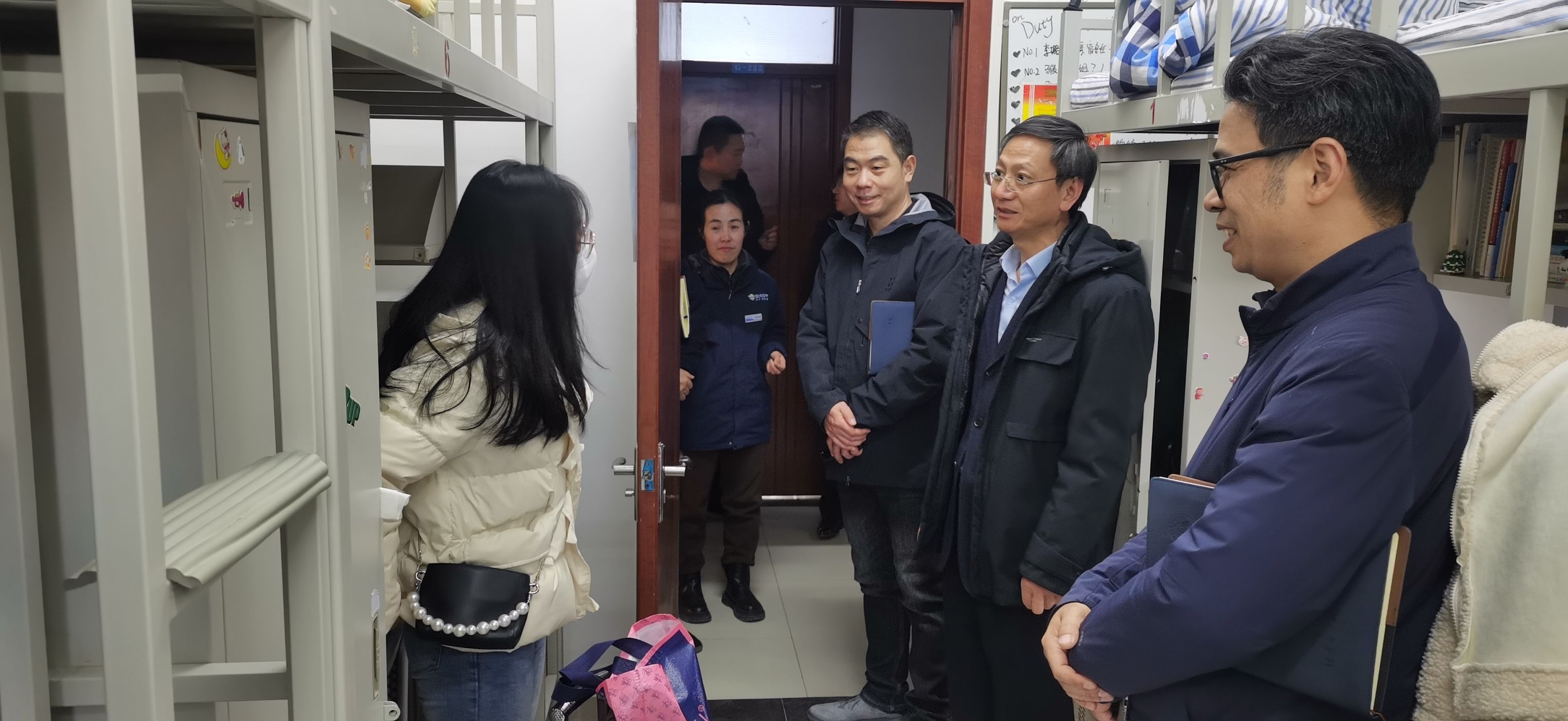 1周书记带队走访.jpg 1周书记带队走访.jpg