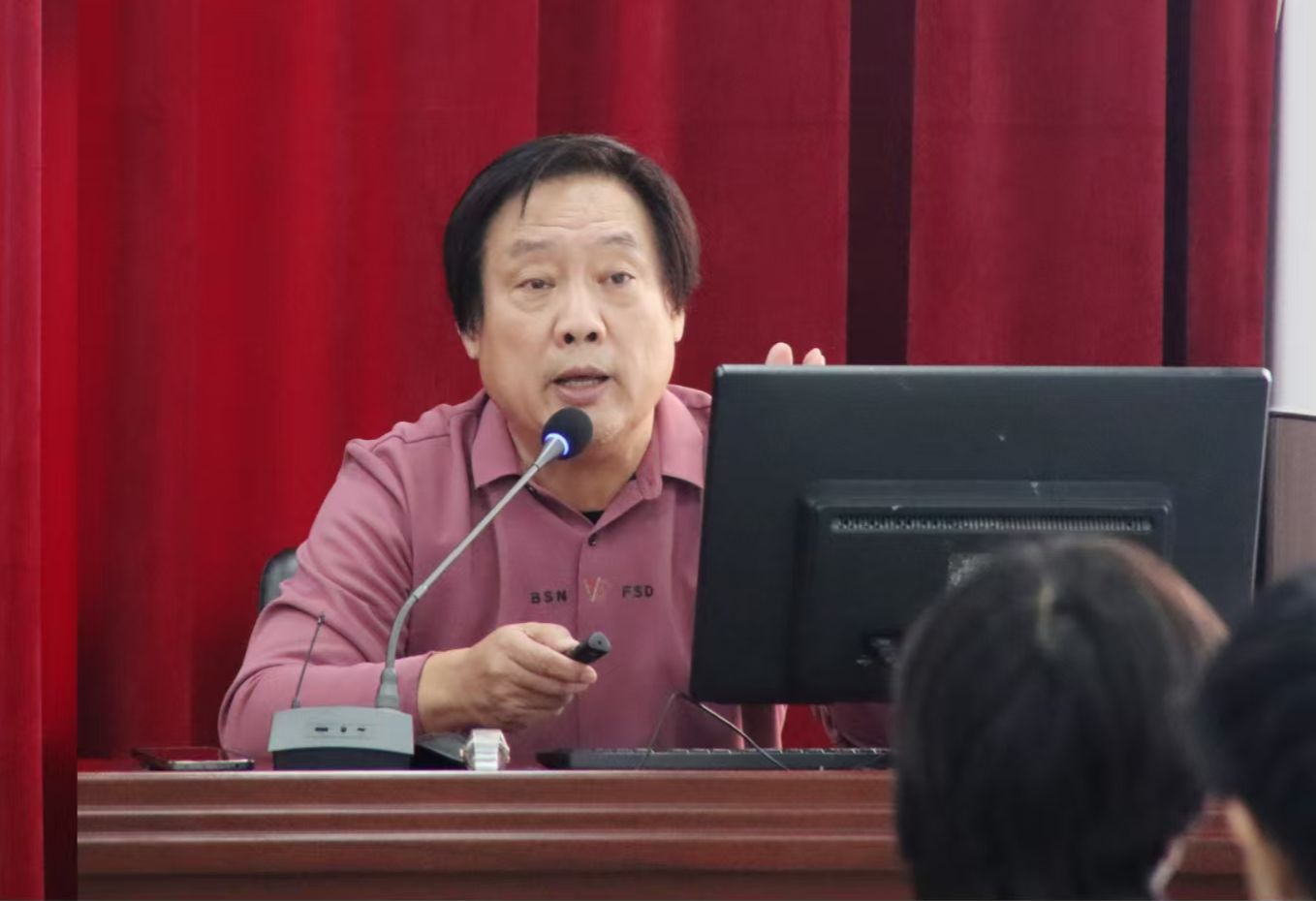 励志讲堂01.jpg