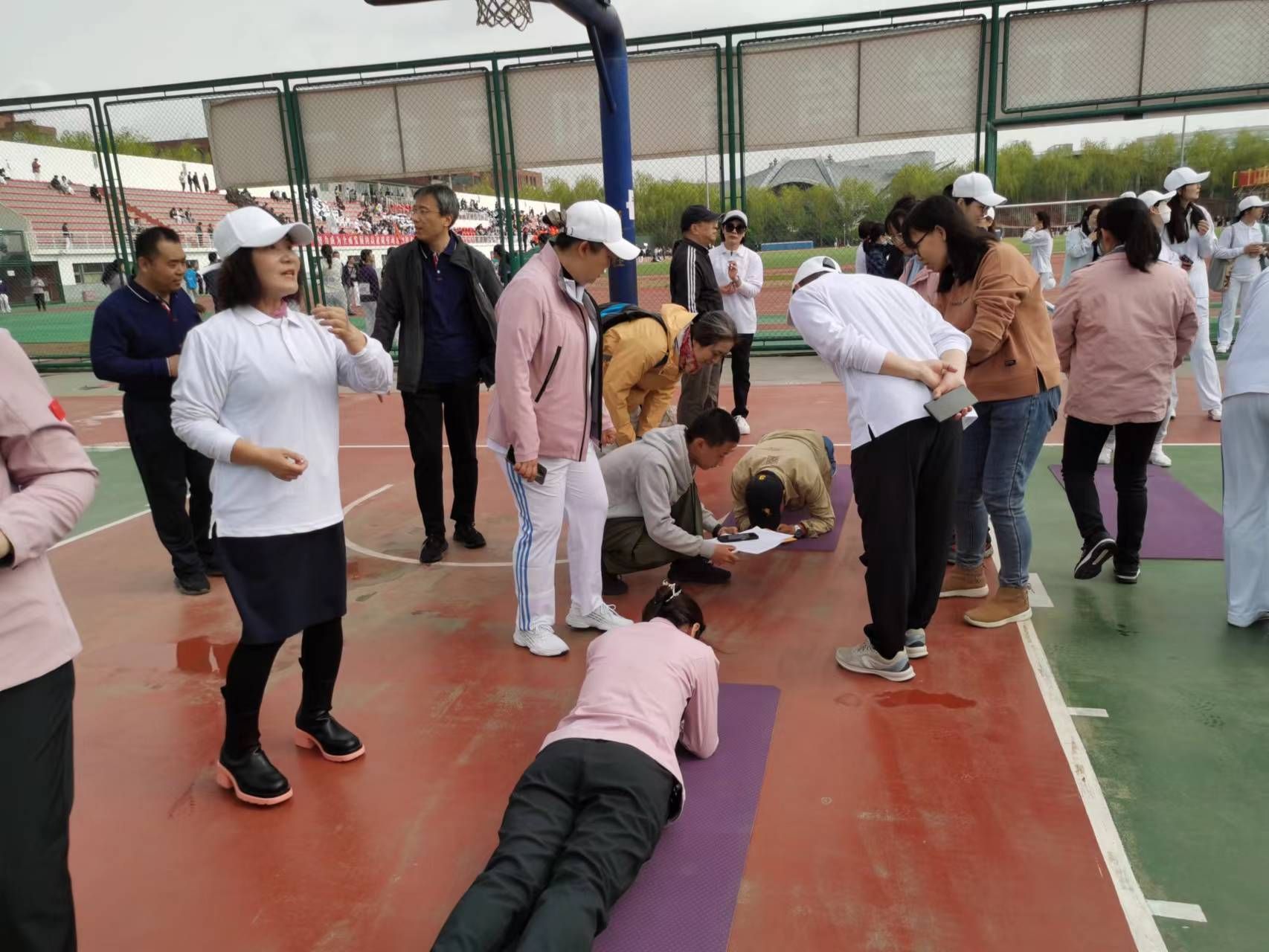 平板支撑1.jpg 平板支撑1.jpg